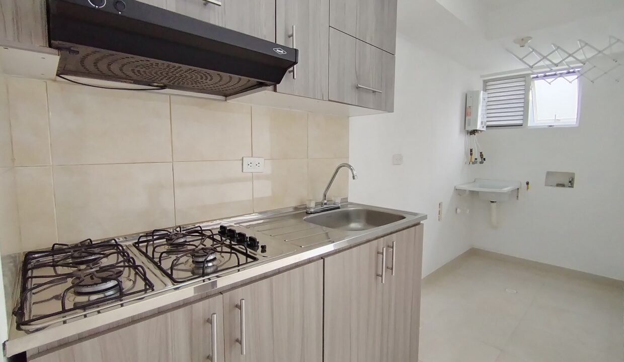 Cocina y zona de Lavandería Apartamento San Luis Rey