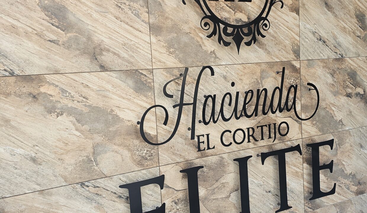 Entrada Cortijo Elite