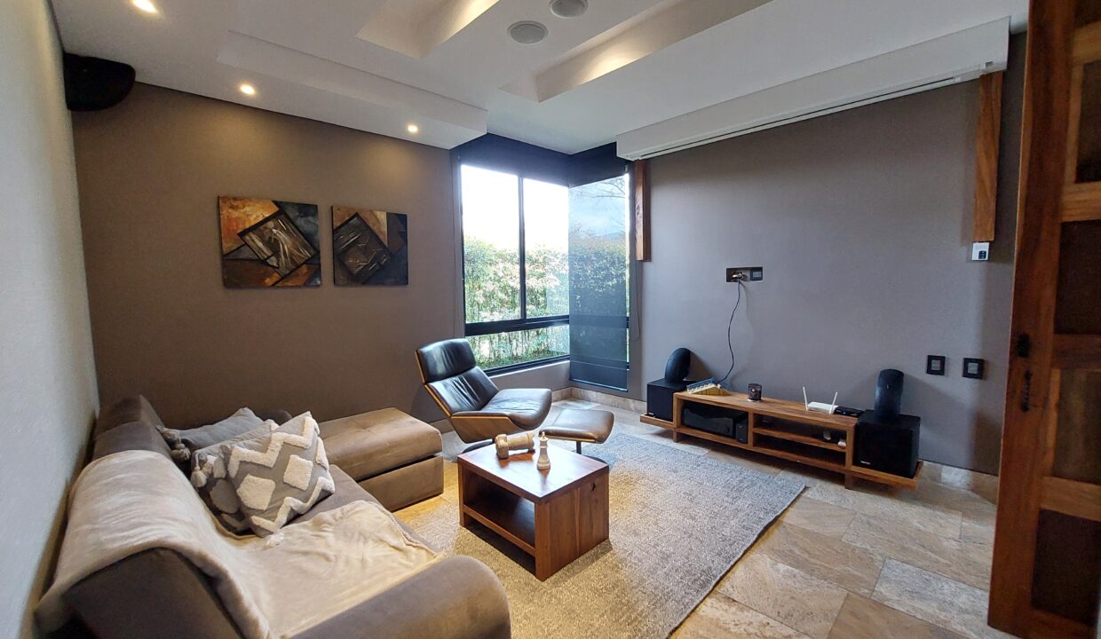 Sala de televisión 2 en Samarcanda