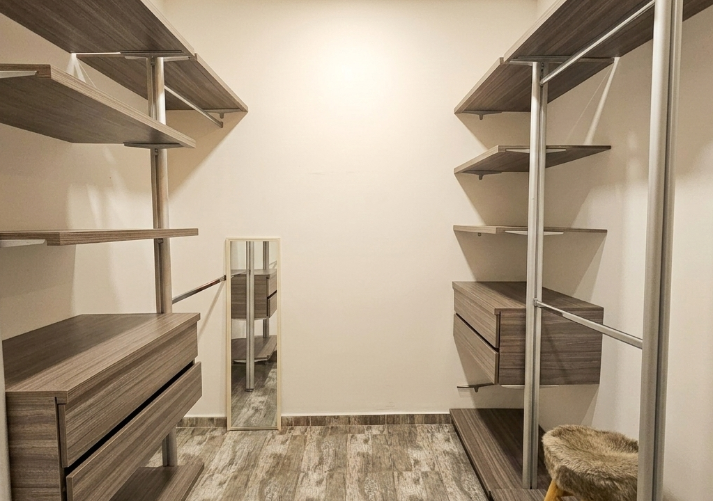 Vestier habitacion principal campo madero